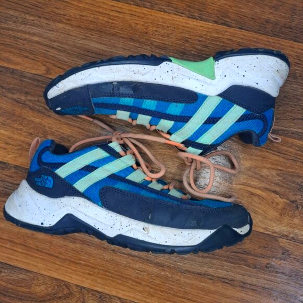 The North Face Trail Escape Crest Hiking Shoes Sneakers Gorpcore Utility 5.5 - Picture 2 of 9